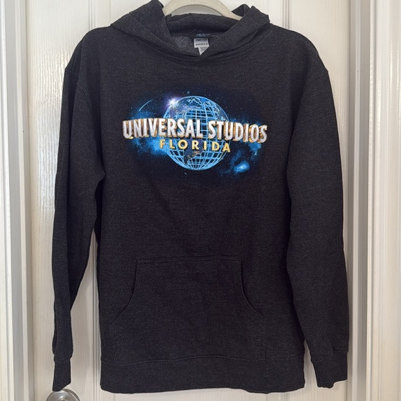 Universal Black Sweater Classic Pullover - Picture 4 of 9